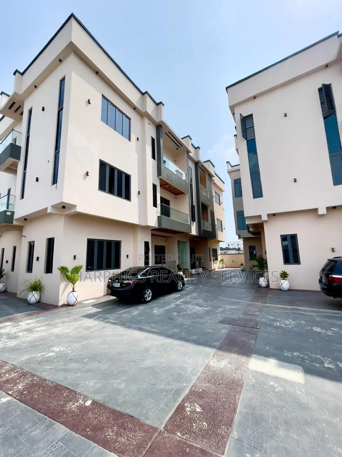 2bdrm Apartment in Agungi for sale in Agungi