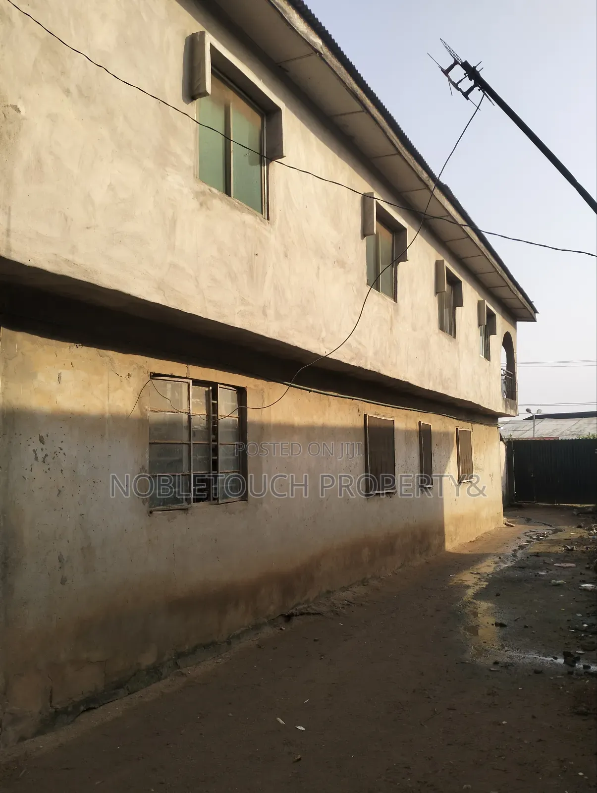3bdrm Block of Flats in Idimu Lagos, Iseri Olofin for sale in Iseri Olofin