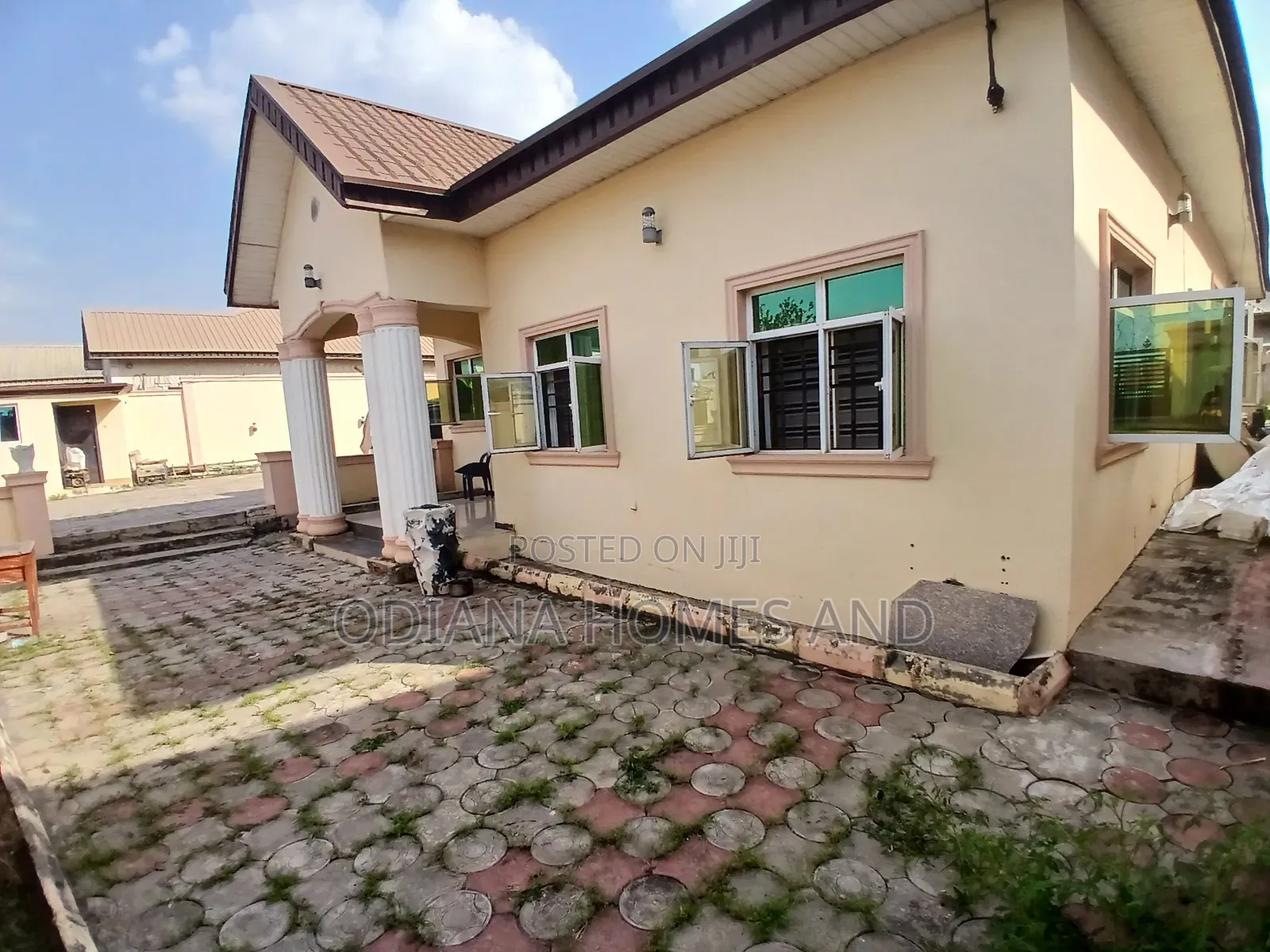 4bdrm Bungalow in Ire Akari Estate, Ibadan for sale in Ibadan