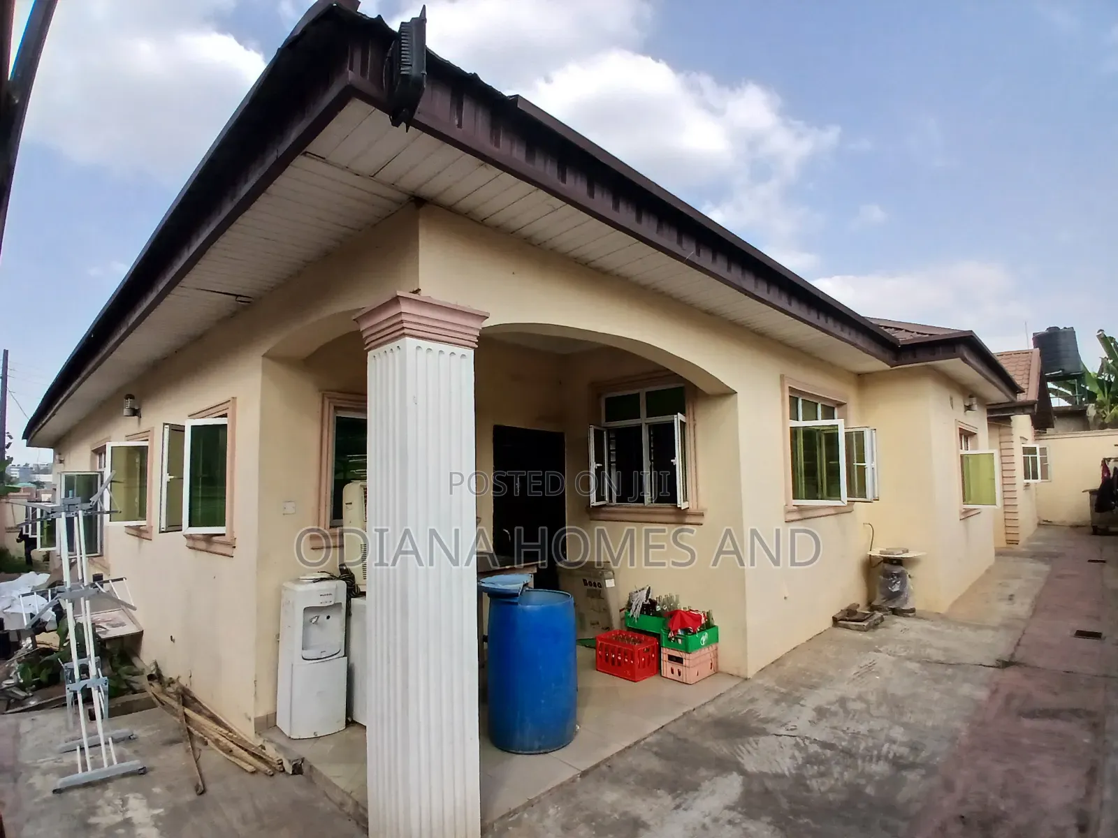 4bdrm Bungalow in Ire Akari Estate, Ibadan for sale in Ibadan