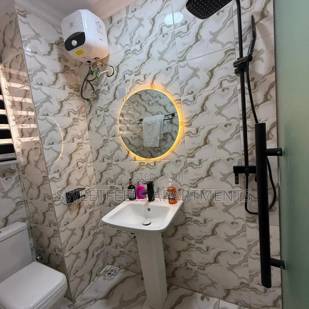 Luxury 1 Bedroom Apartment in Ikate