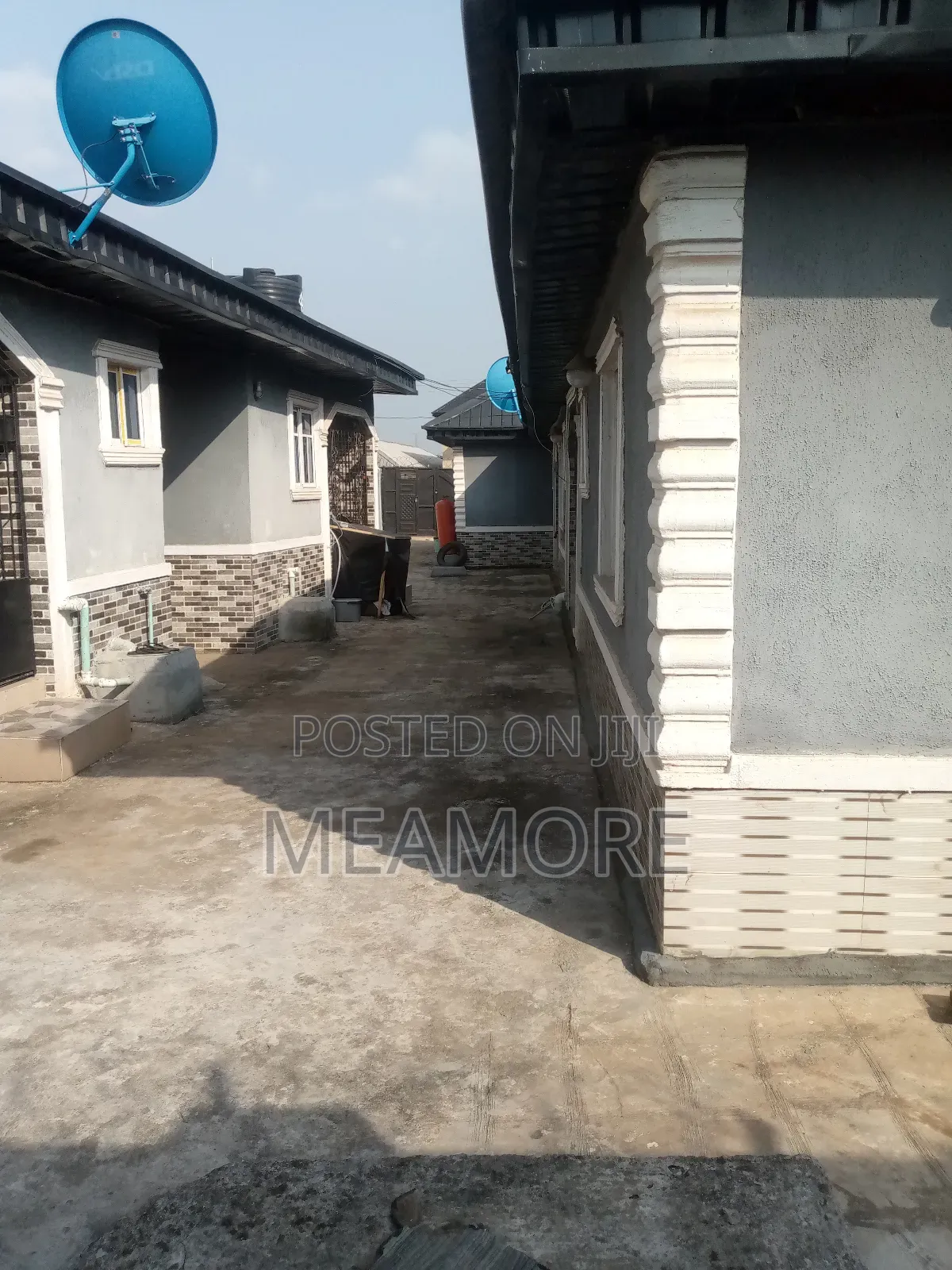 7bdrm House in Poka, Epe for sale in Epe