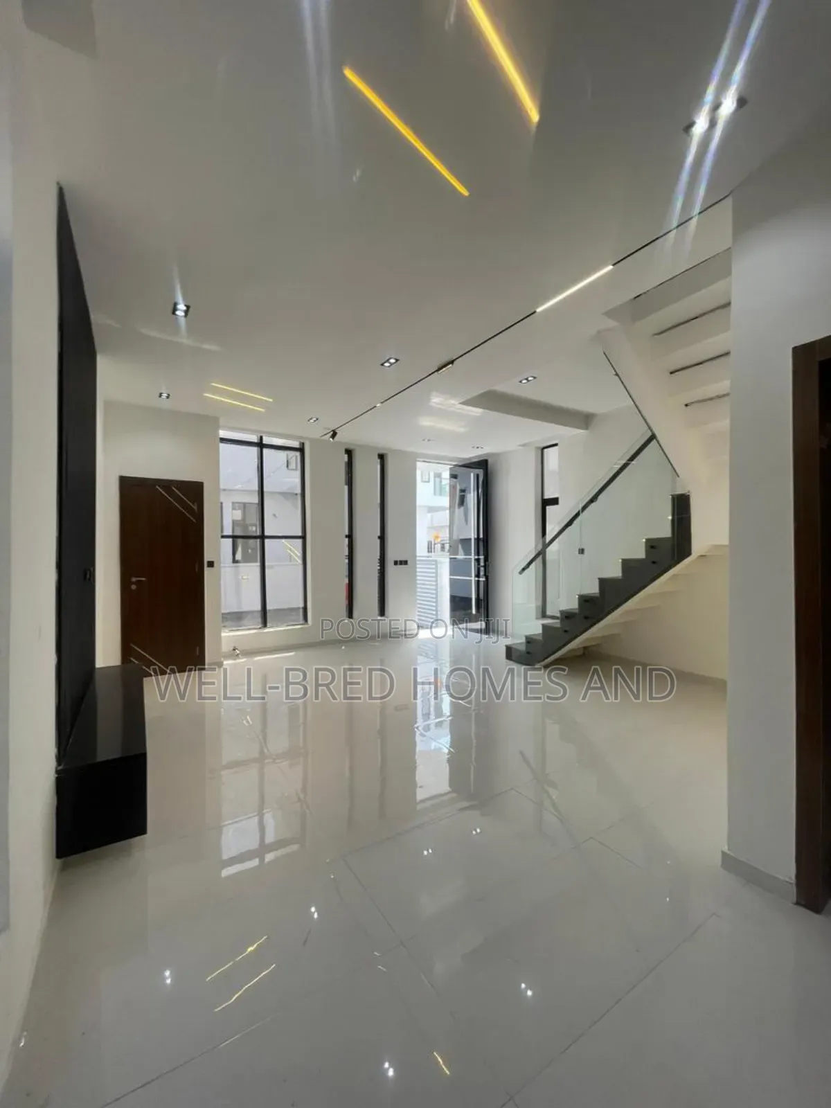 5bdrm Duplex in Ikota Lekki Lagos for rent in Lekki