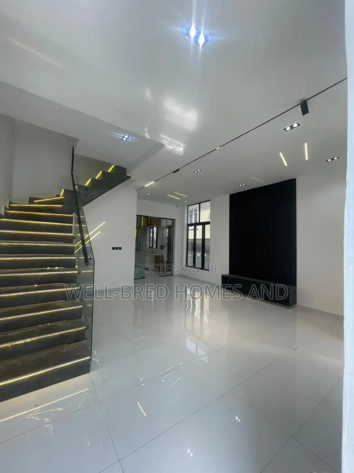5bdrm Duplex in Ikota Lekki Lagos for rent in Lekki