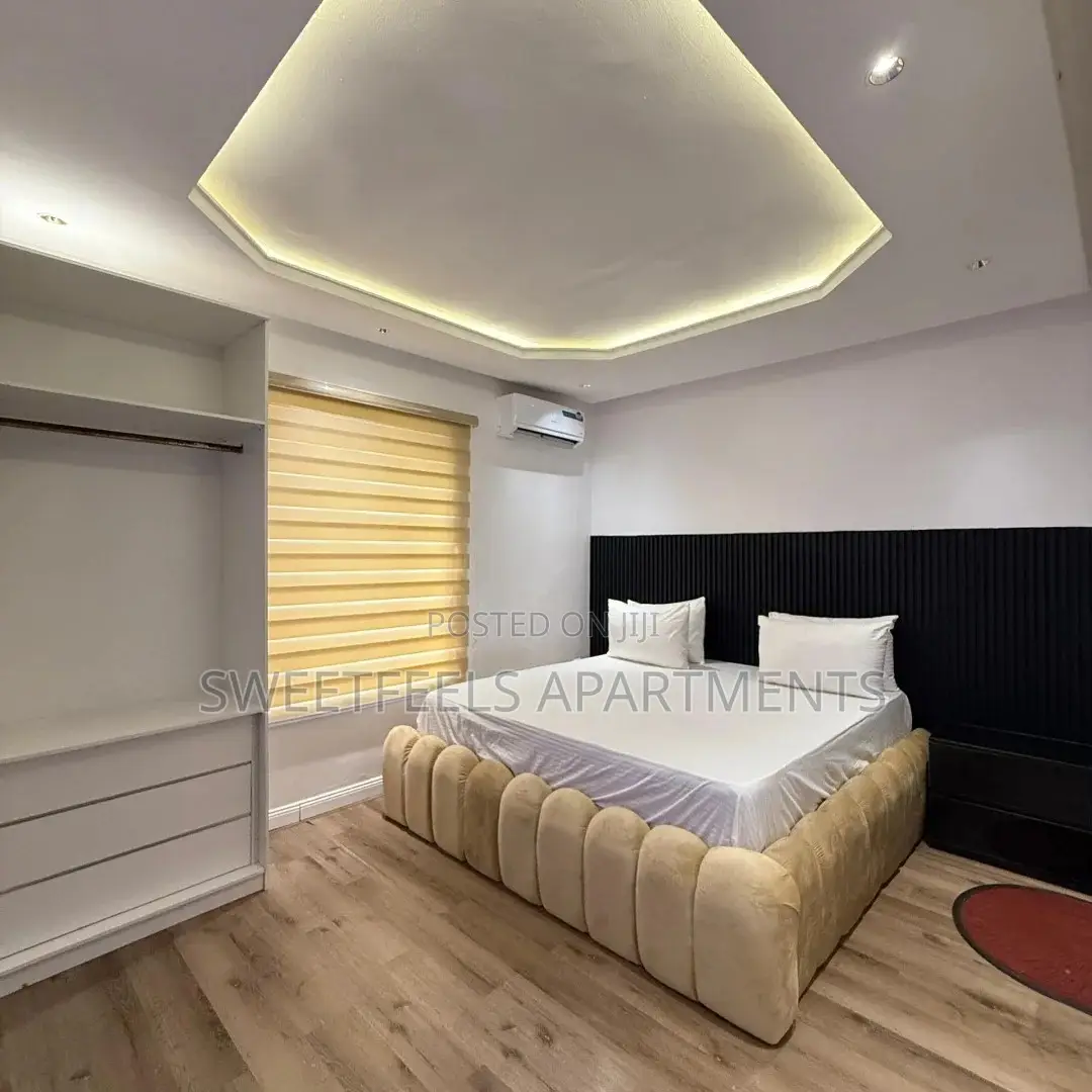 2 Bedroom Apartment With a Private Cinema, Bathub and a Bath Lounge in Chevron
