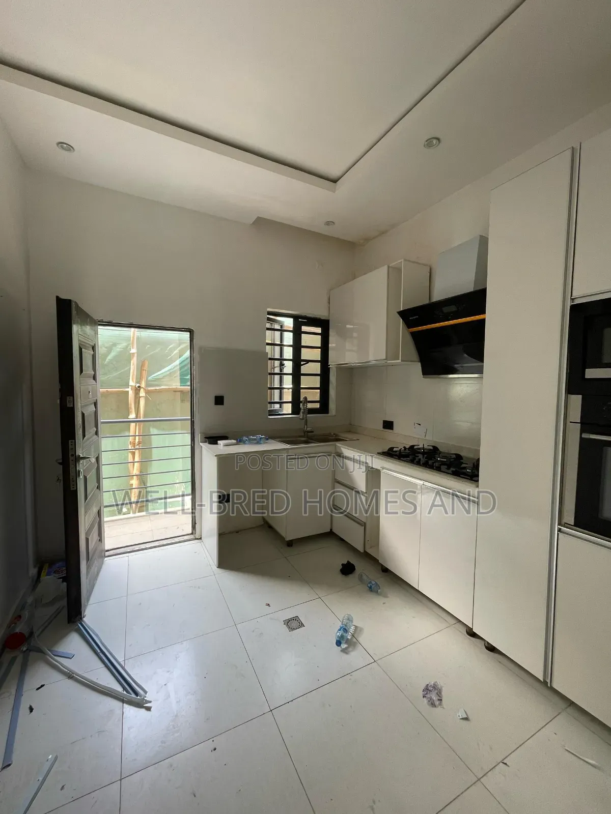 3bdrm Apartment in Ologolo Lekki Lagos for rent in Lekki