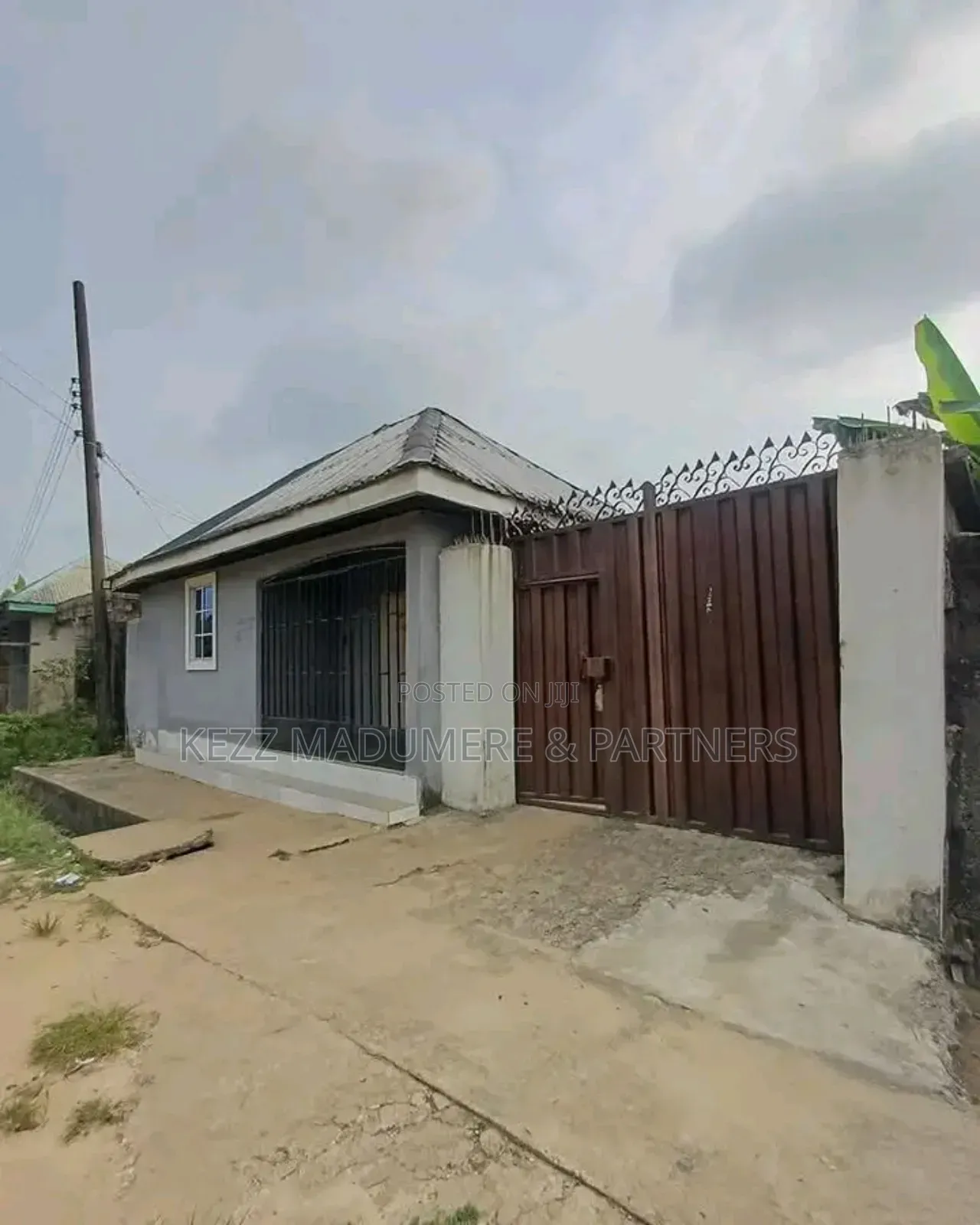 5bdrm Block of Flats in Rumuekini, Port for sale in Port-Harcourt