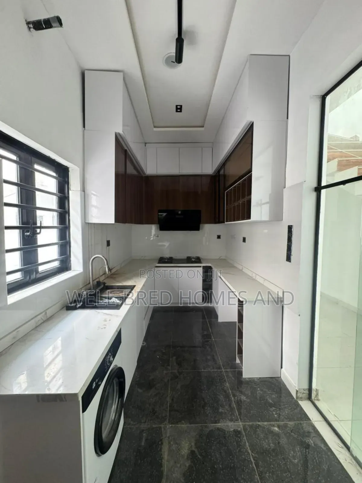 4bdrm Duplex in Ikota Lekki Lagos for rent in Lekki