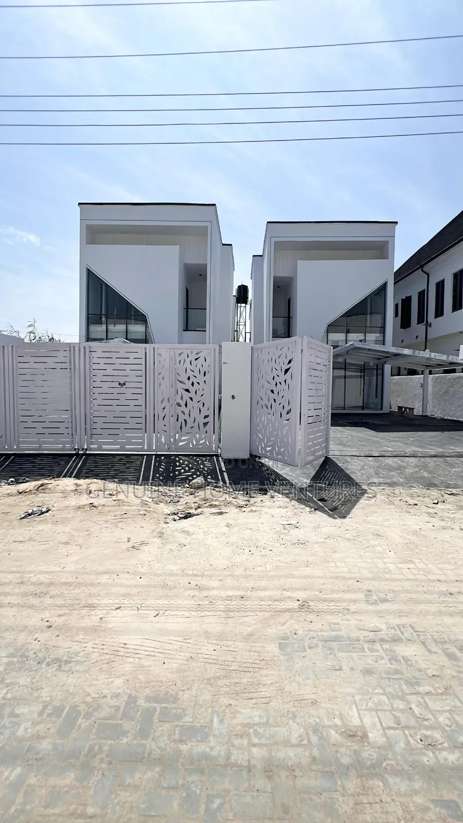 5bdrm Duplex in Vgc, Ikota for sale in Ikota
