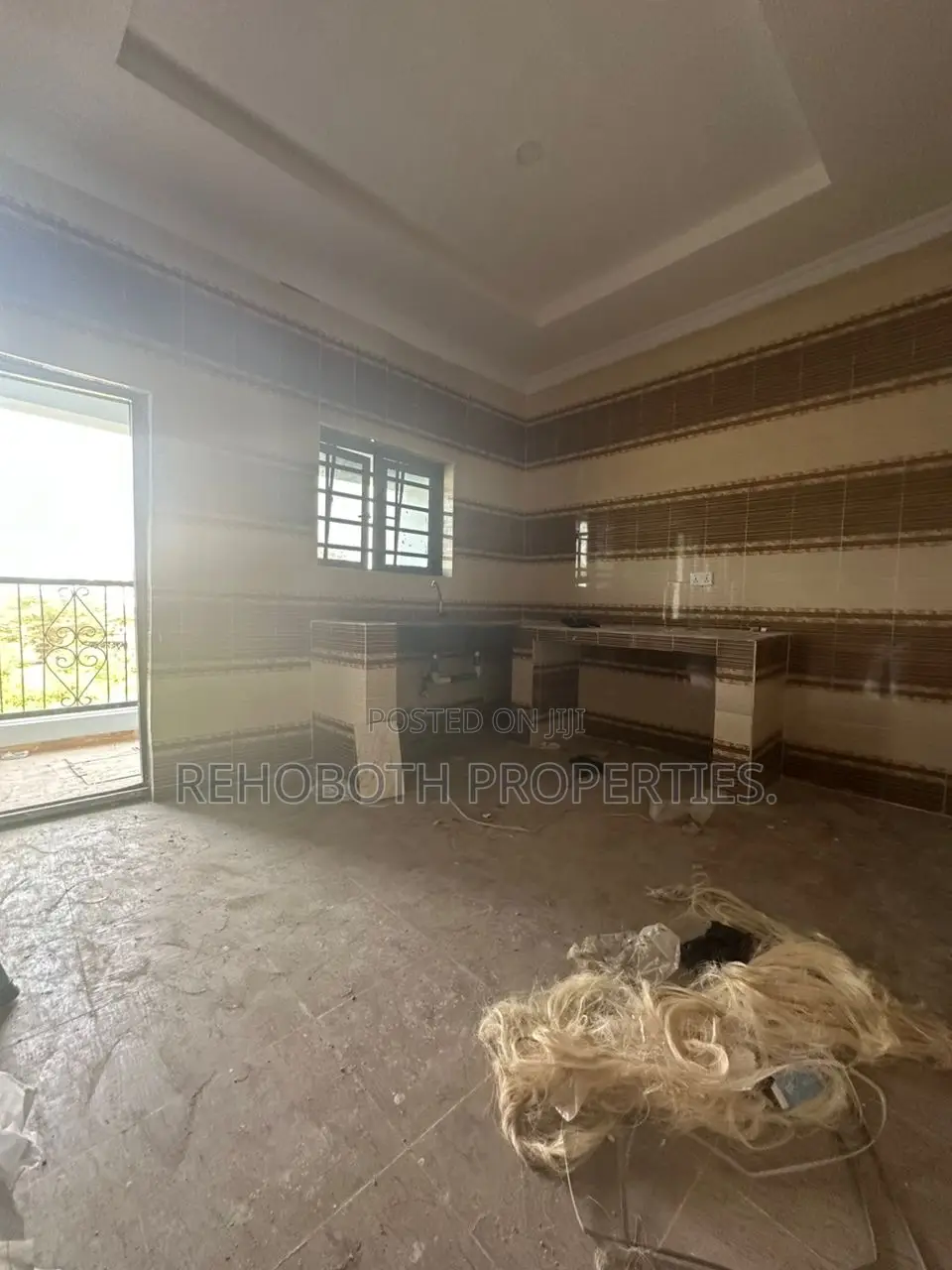 2bdrm Apartment in Beside Hebron Court, Idishin for rent in Idishin