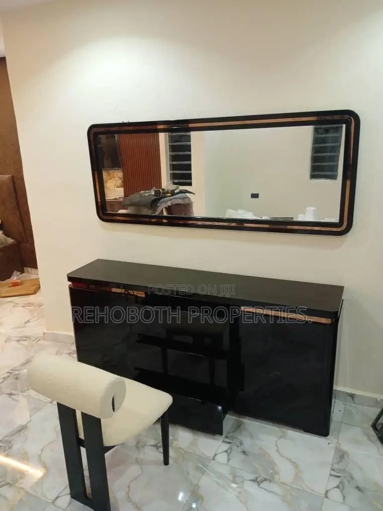 Furnished 3bdrm Duplex in Jericho for sale in Jericho
