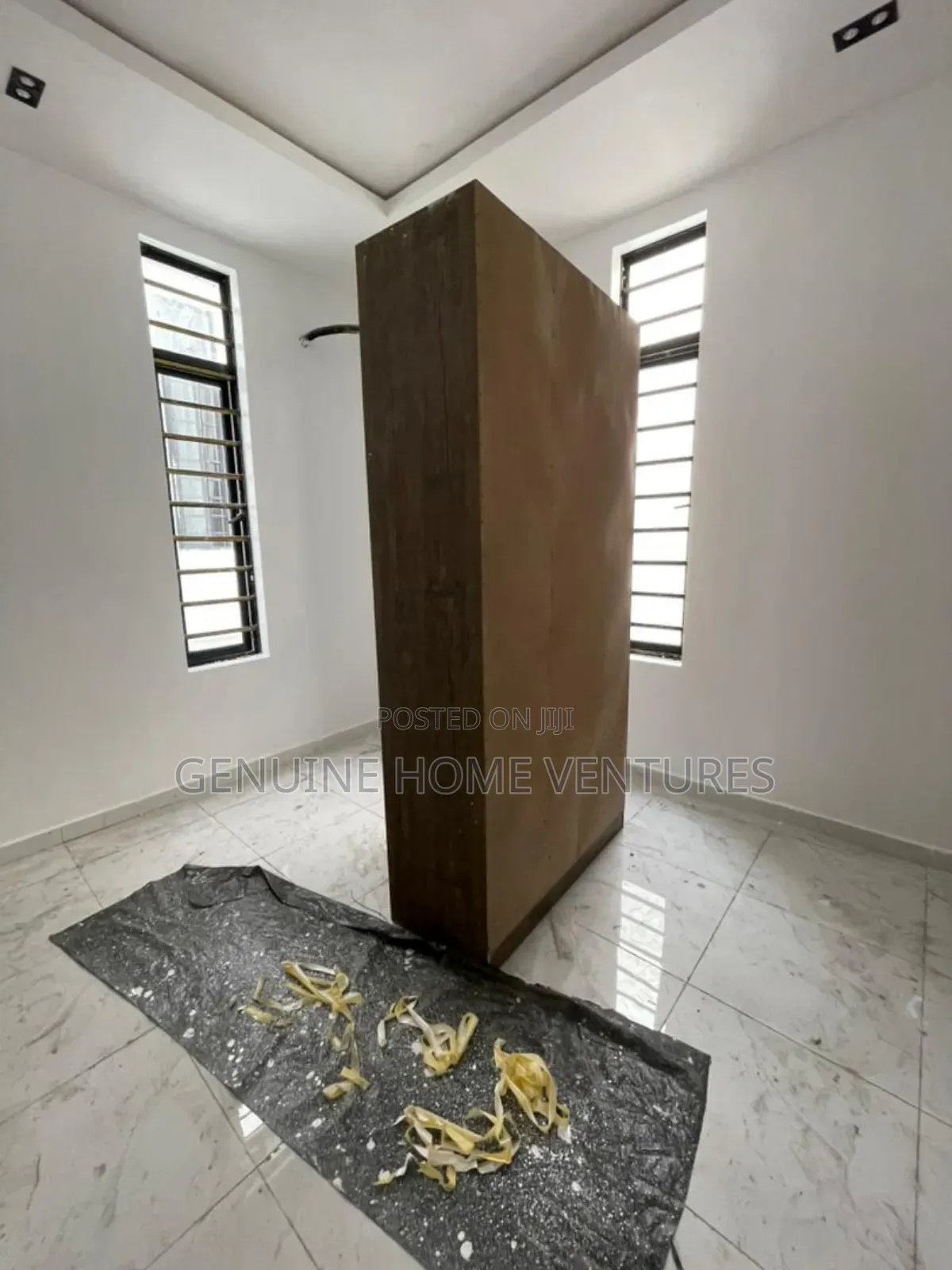 5bdrm Duplex in Chevron Lekki for sale in Chevron