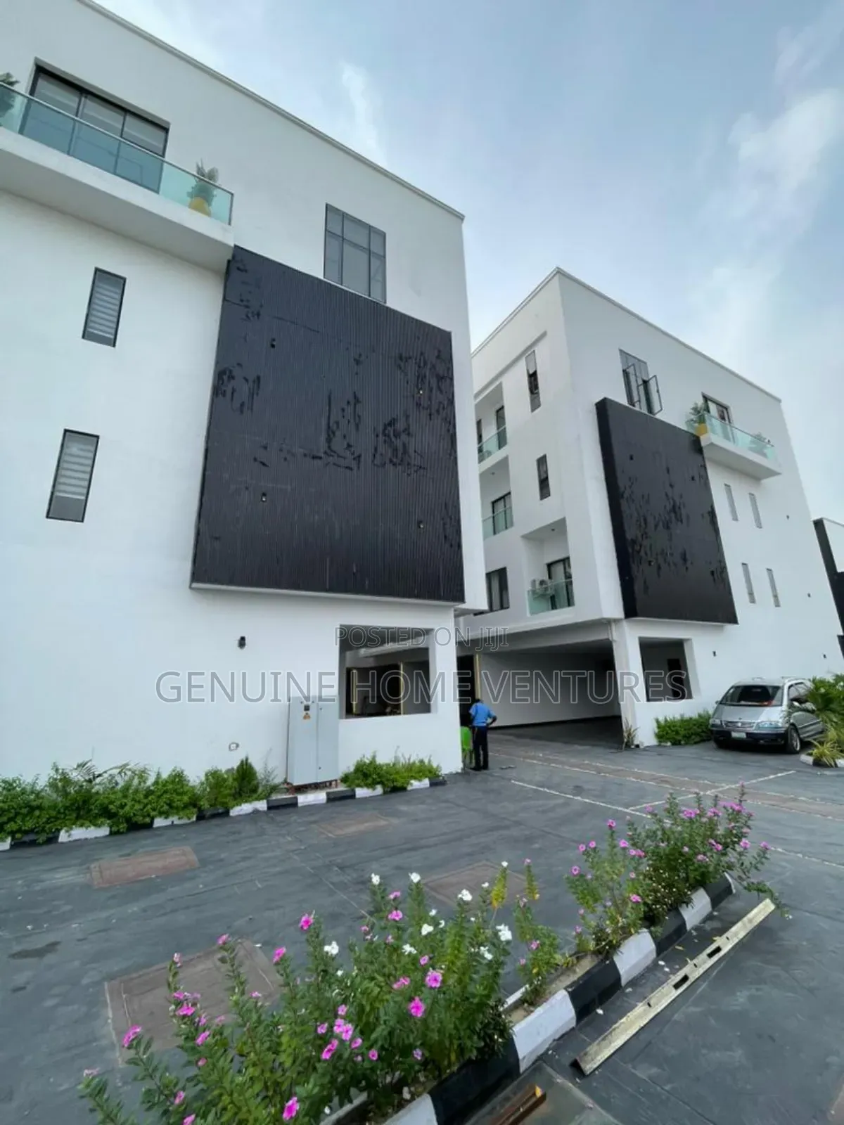 4bdrm Penthouse in Ikate for sale in Ikate