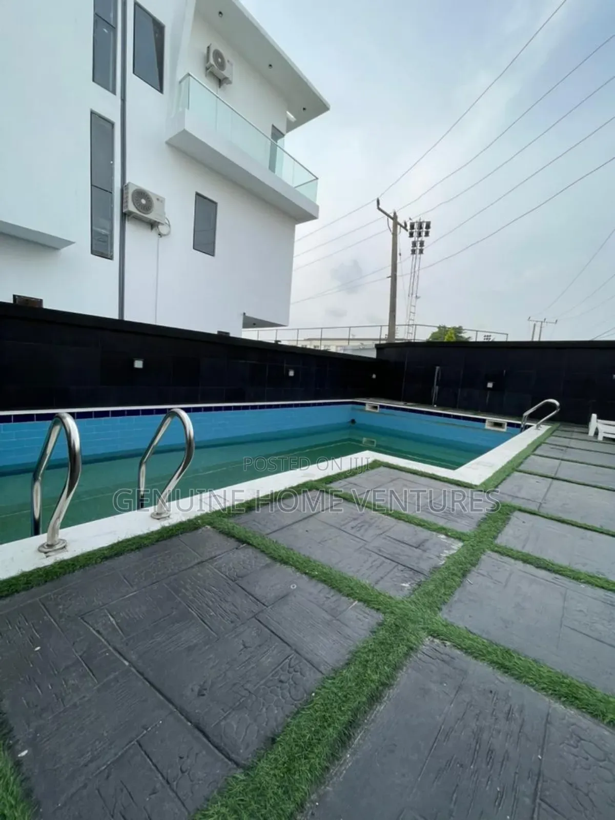 4bdrm Penthouse in Ikate for sale in Ikate
