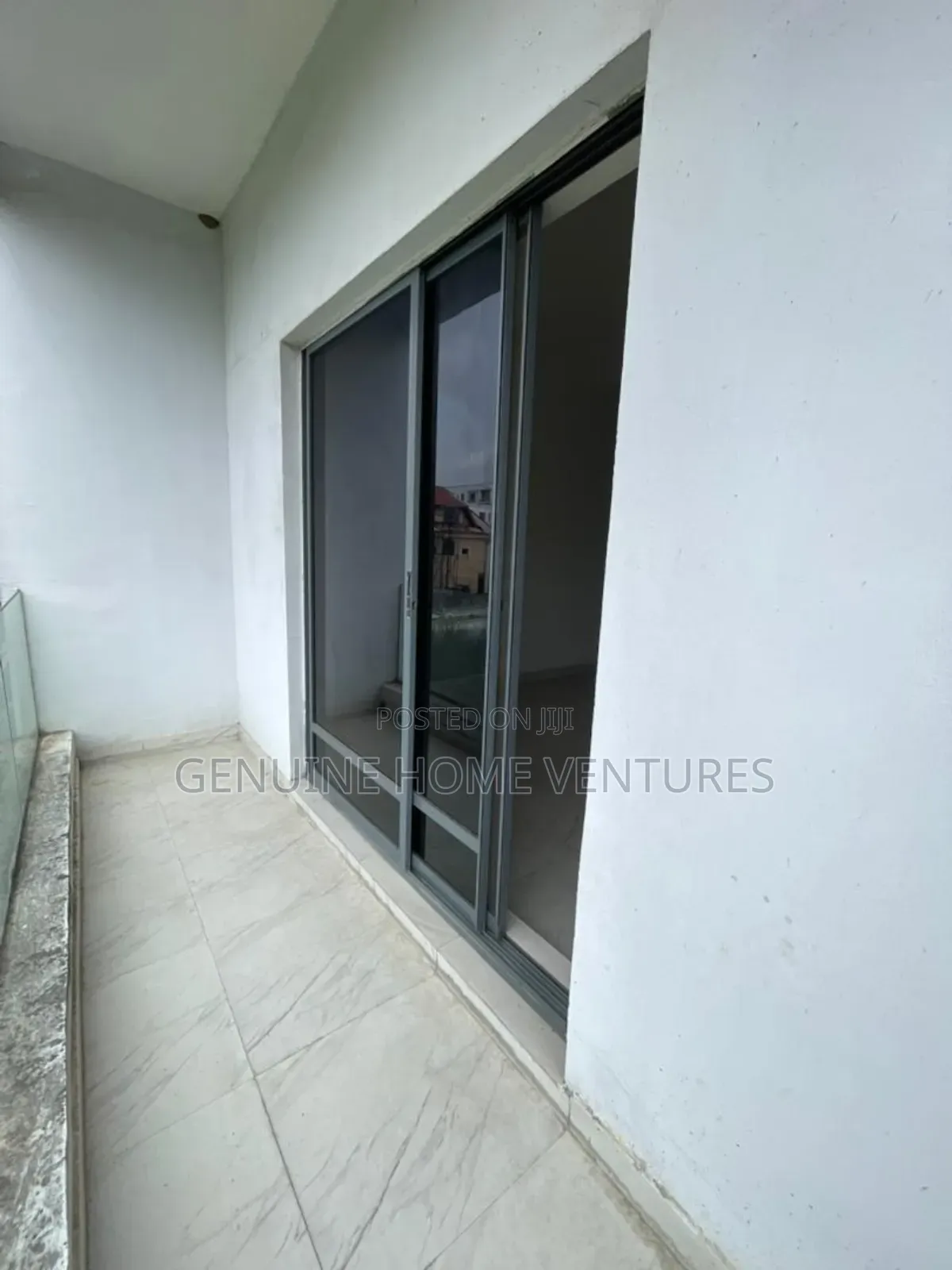 3bdrm Duplex in Ikate for sale in Ikate