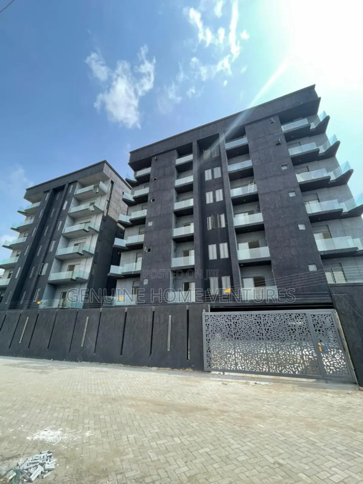 3bdrm Apartment in Ikate for sale in Ikate
