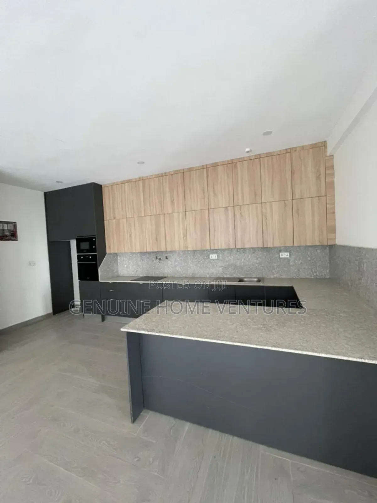 3bdrm Apartment in Ikate for sale in Ikate