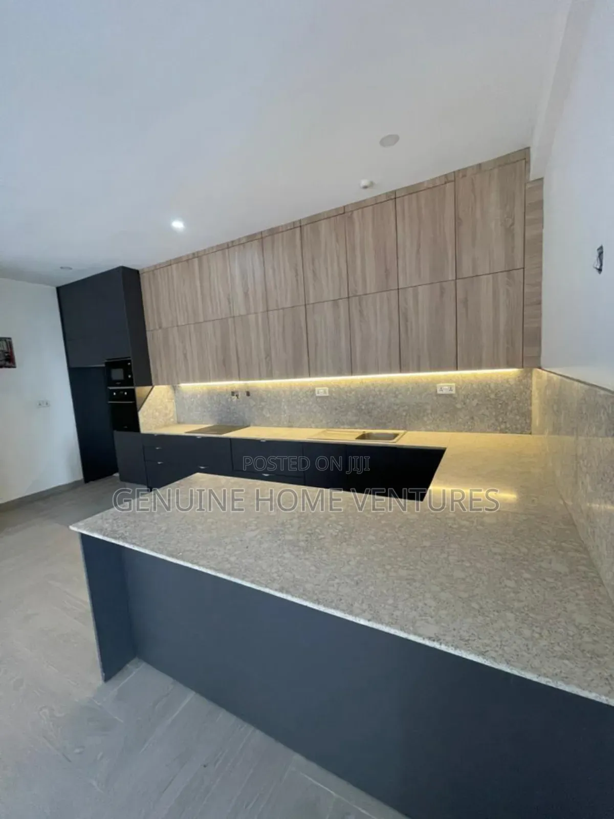 3bdrm Apartment in Ikate for sale in Ikate