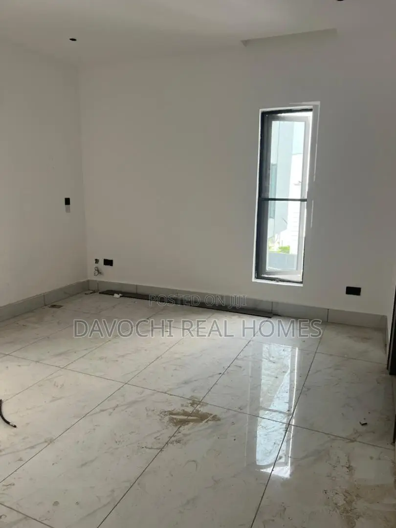 4bdrm Duplex in Agungi for rent in Agungi