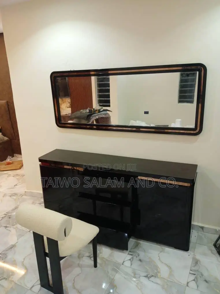 Furnished 3bdrm Duplex in Jericho for sale in Jericho