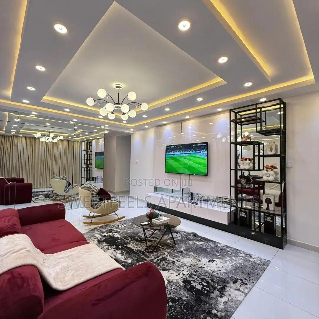 Deluxe 2 Bedroom Apartment With Pool, Gym and Ps5 in Parkview Estate