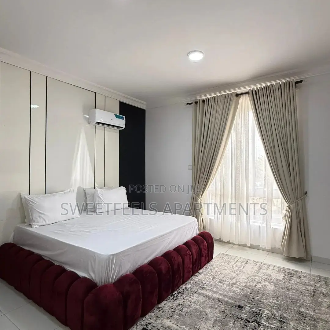 Deluxe 2 Bedroom Apartment With Pool, Gym and Ps5 in Parkview Estate