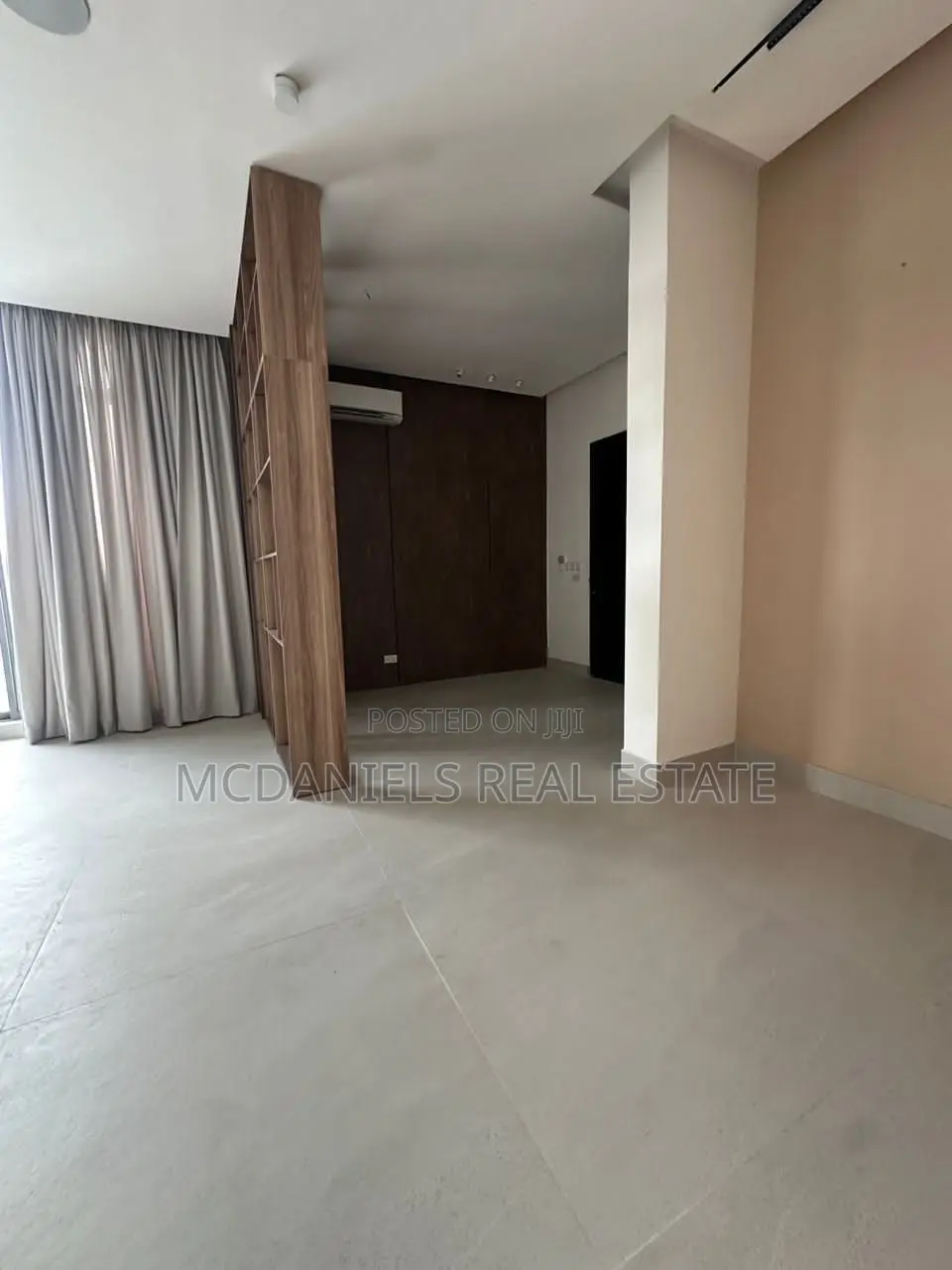 Furnished 3bdrm Apartment in Banana Island for sale in Banana Island