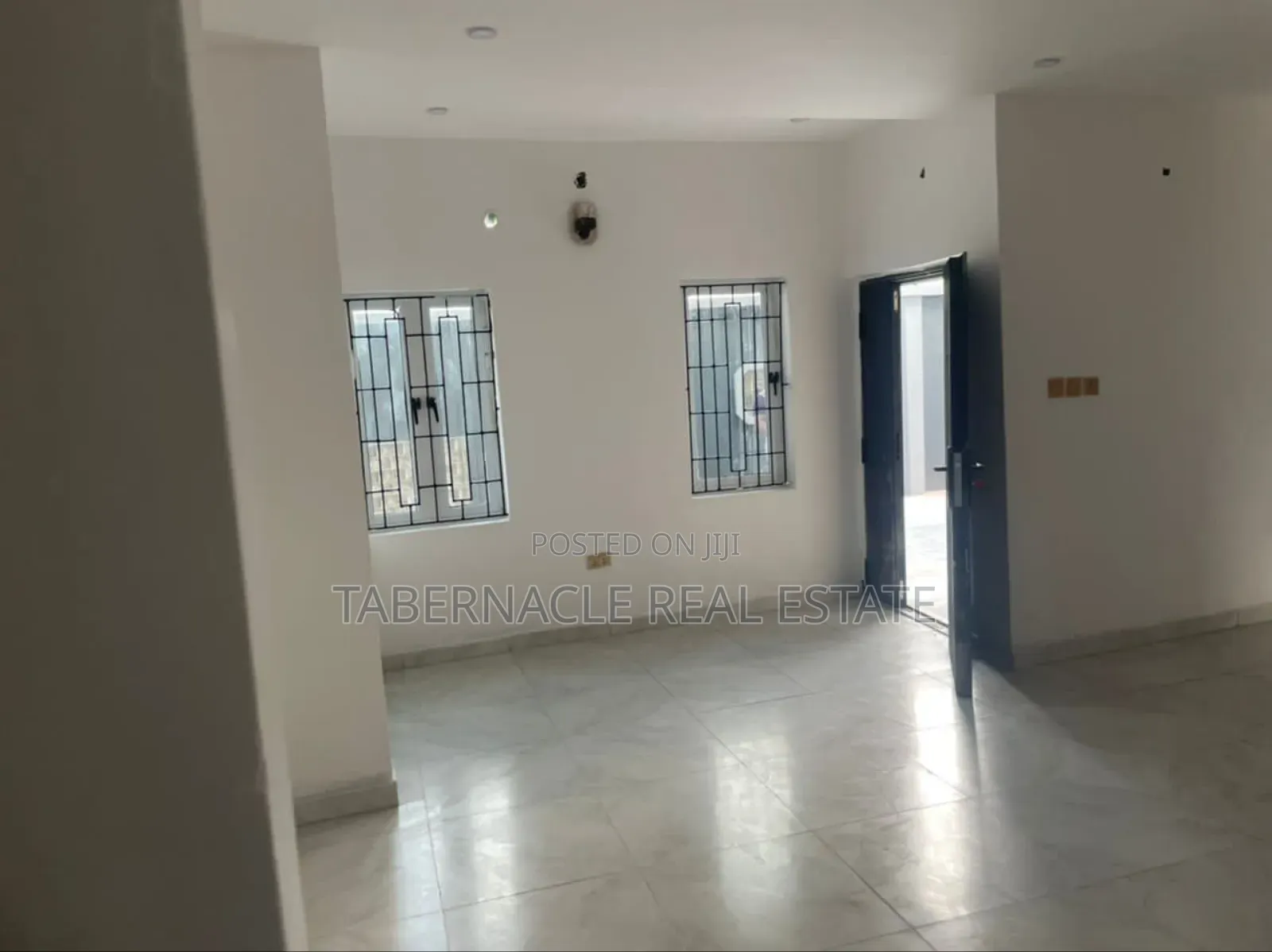 3bdrm Apartment in Valleyview Estate for rent in Ikorodu