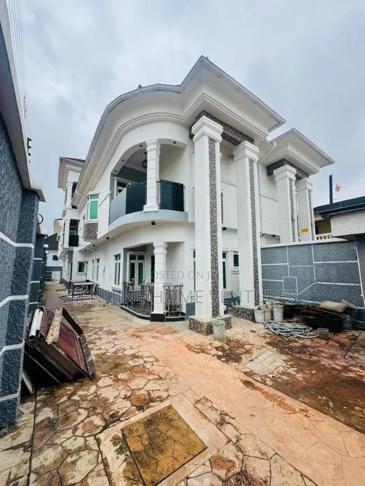4bdrm Duplex in Magodo Gra Phase 1 for sale in GRA Phase 1