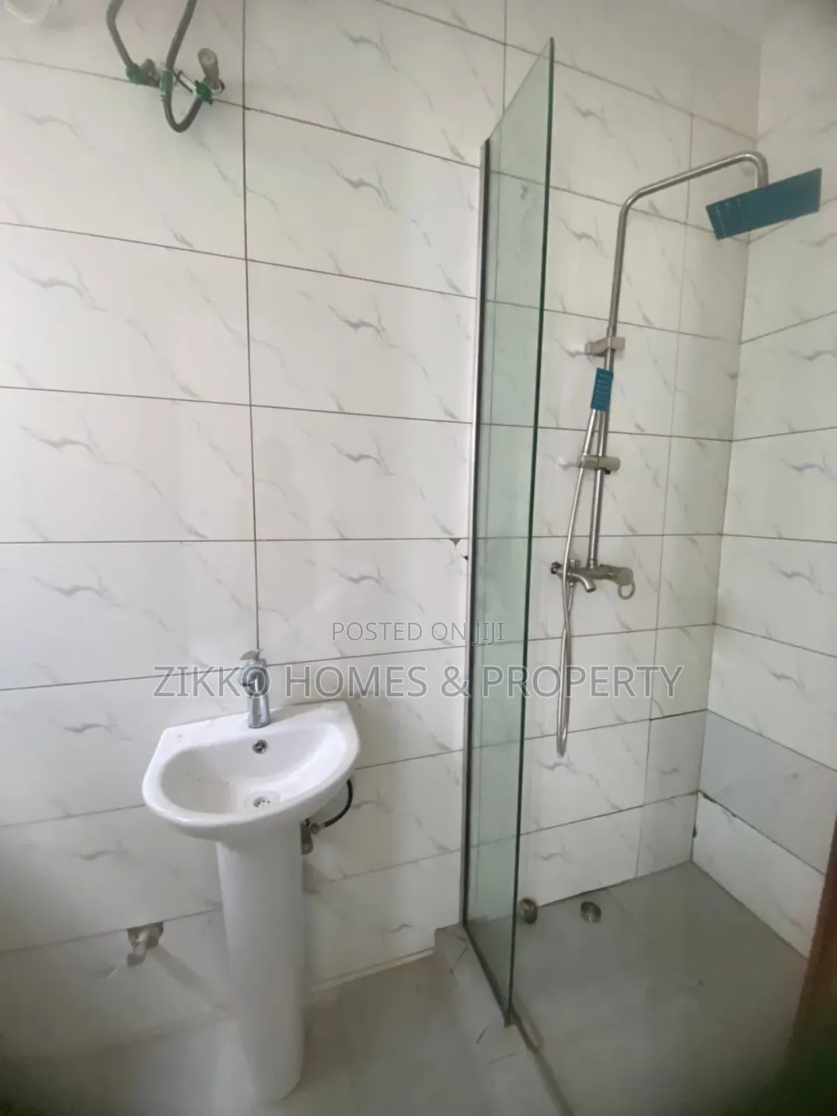 4bdrm Townhouse/Terrace in Ikota Gra, Lekki for sale in Lekki
