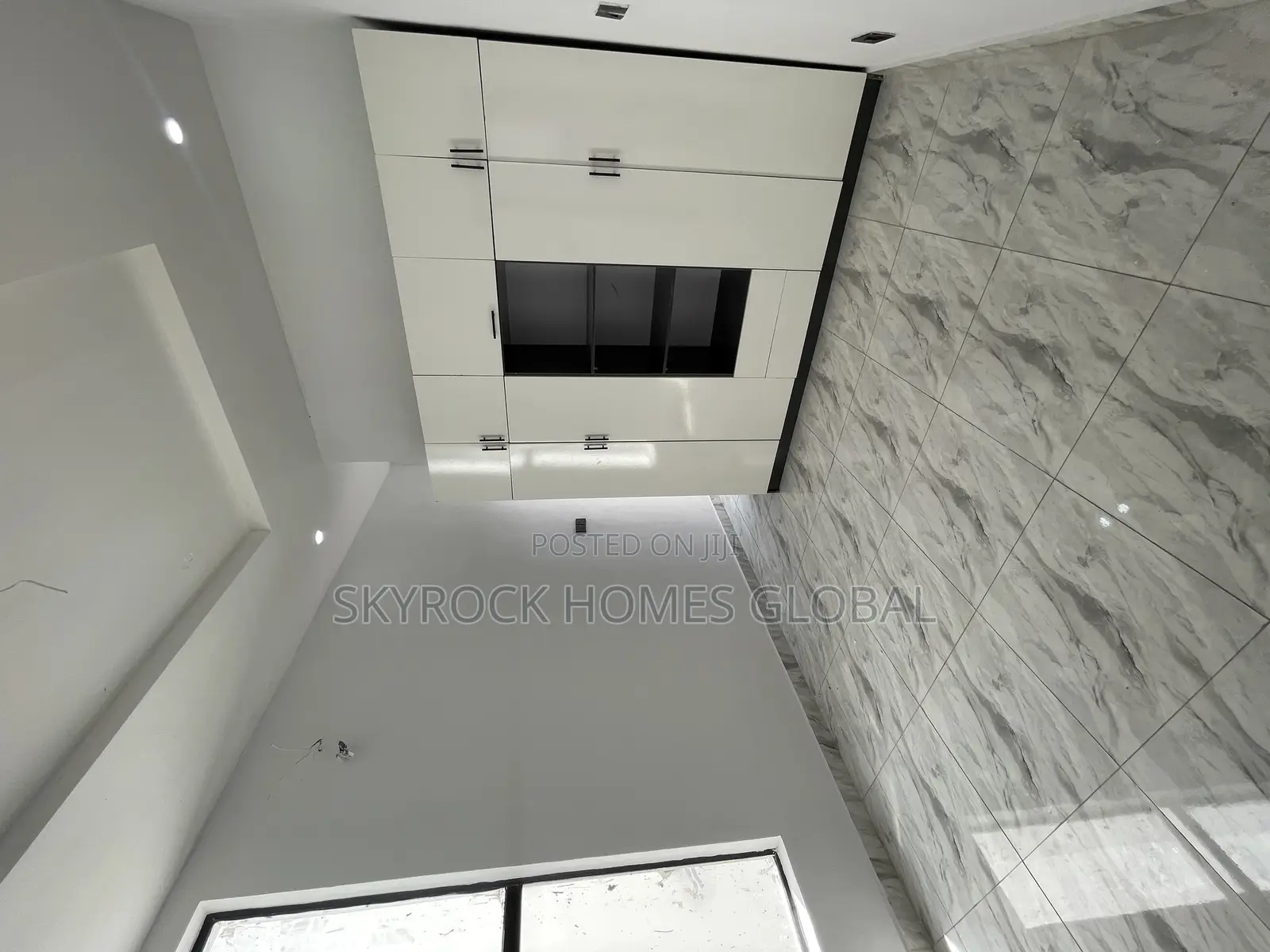 4bdrm Duplex in Ikota Villa for sale in Ikota
