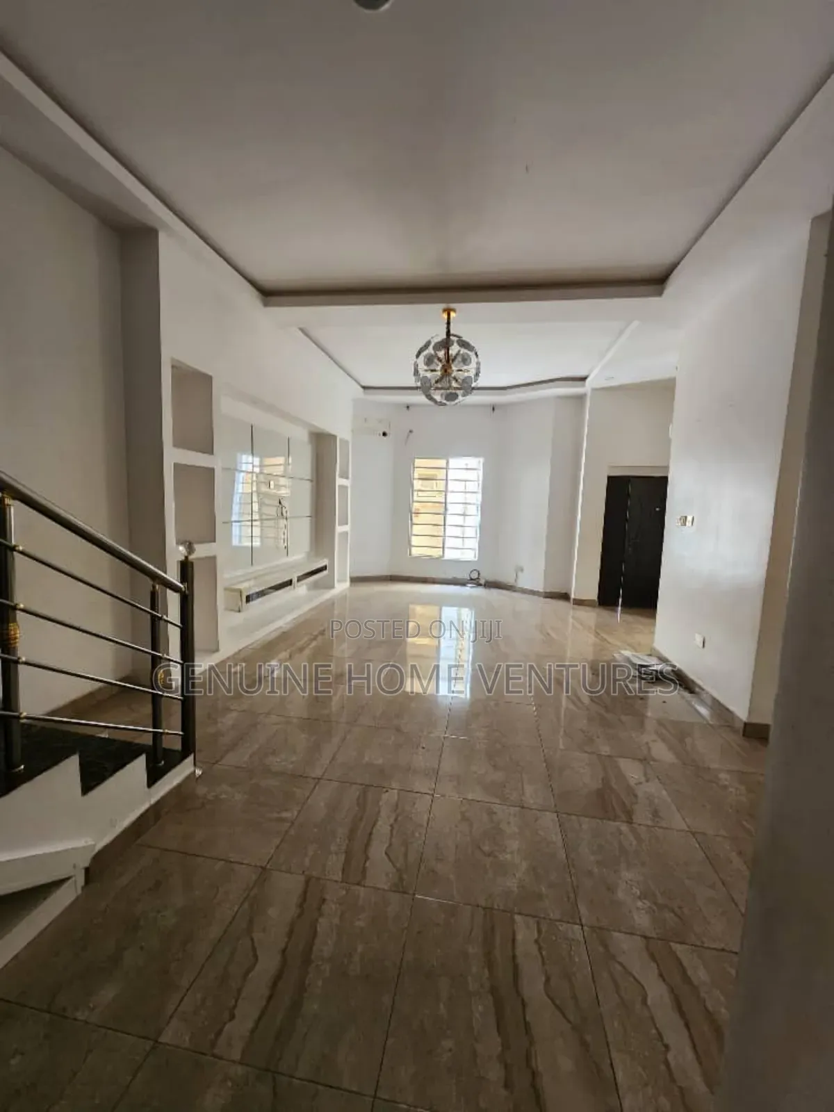 4bdrm Duplex in Chevron for rent in Chevron