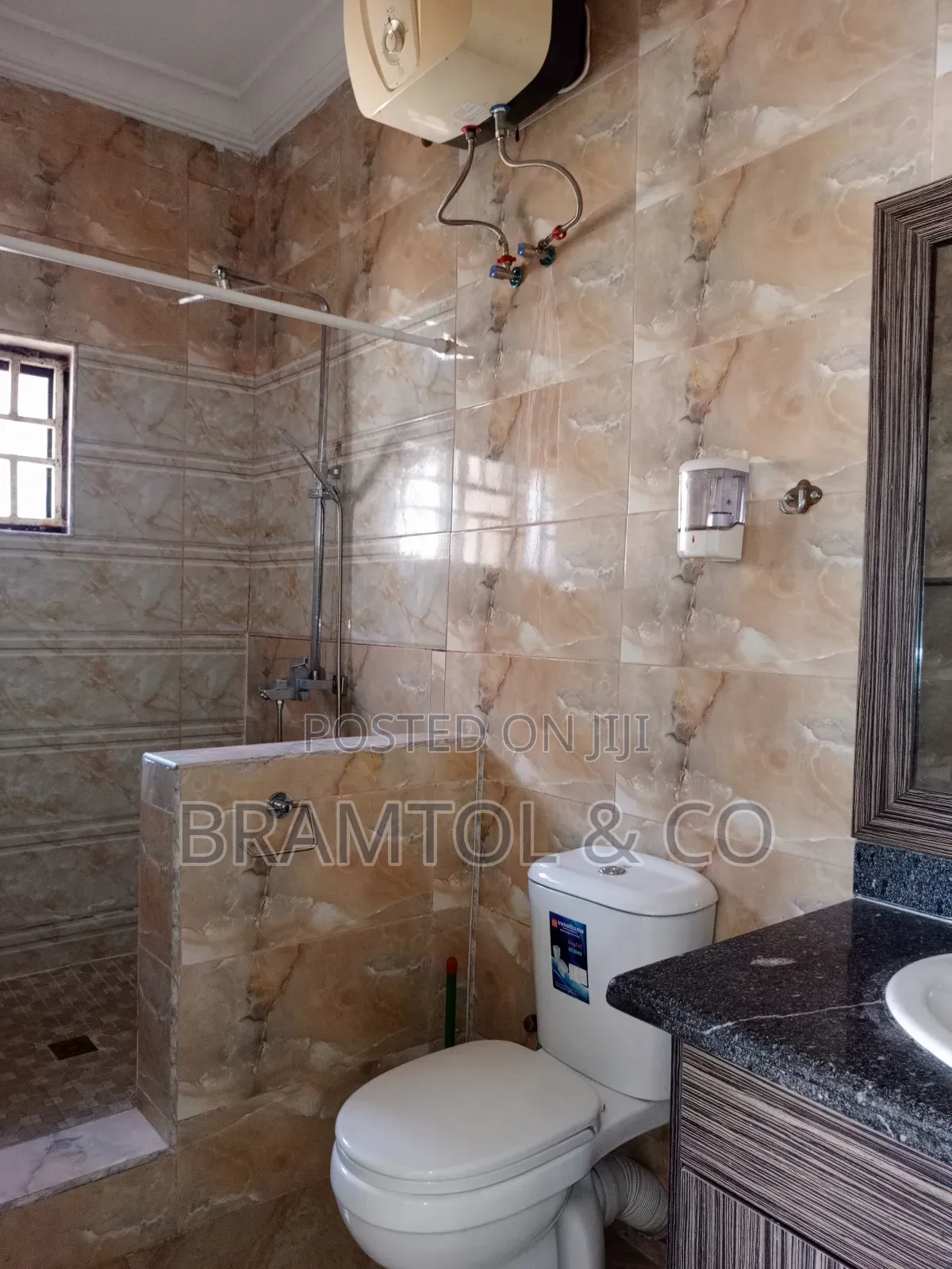 3bdrm Block of Flats in Wuse 2 for rent in Wuse 2