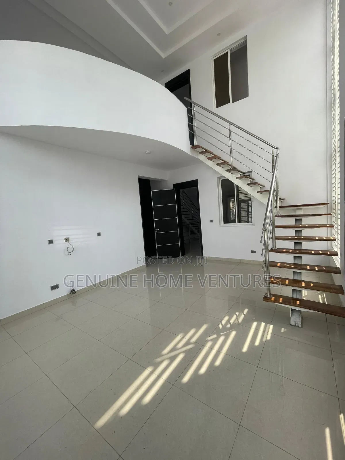 5bdrm Duplex in Osapa London for sale in Osapa london