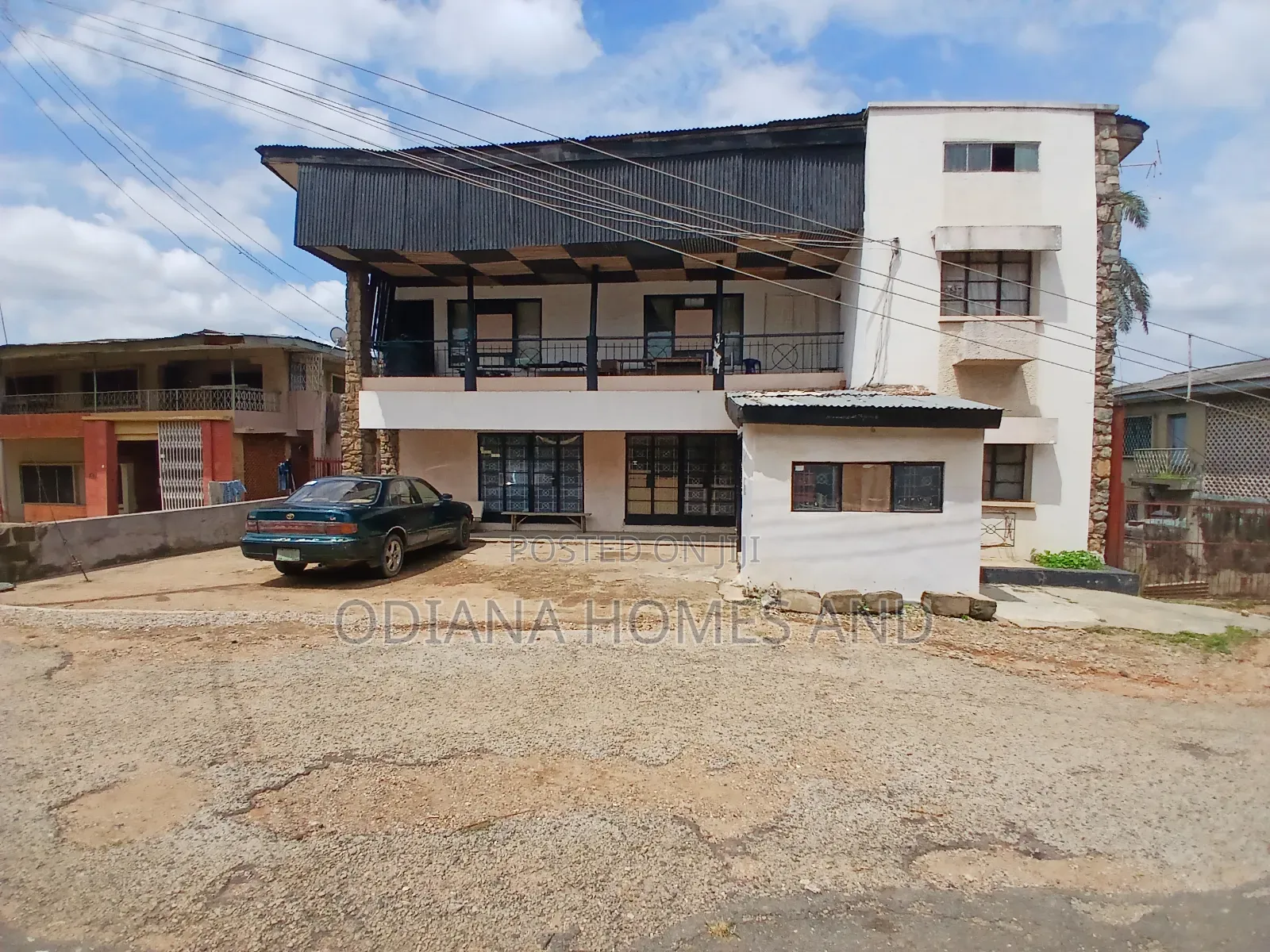 13bdrm Apartment in Total Garden, Ibadan for sale in Ibadan