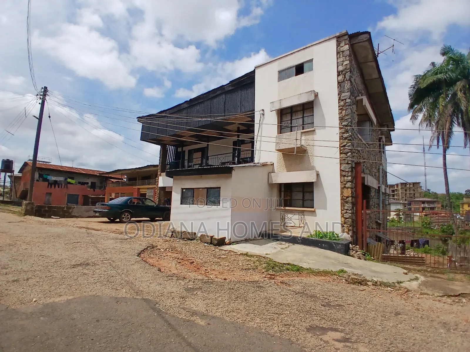 13bdrm Apartment in Total Garden, Ibadan for sale in Ibadan