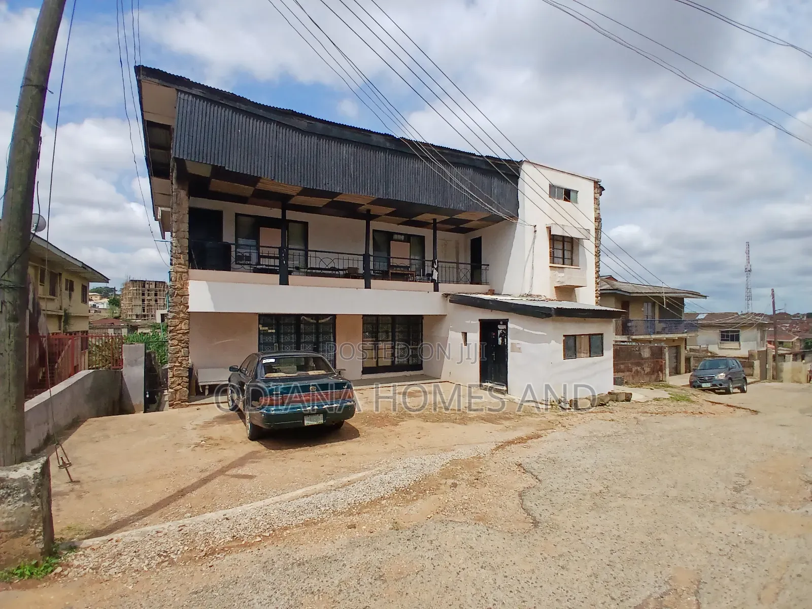 13bdrm Apartment in Total Garden, Ibadan for sale in Ibadan