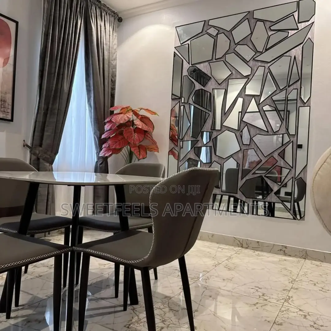 Beautiful and Spacious 2 Bedroom Apartment in Mobolaji Bank Anthony Way