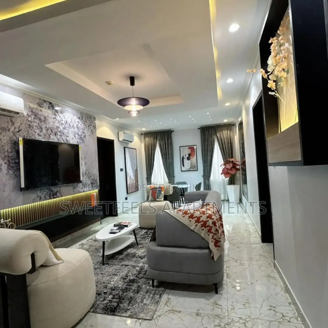 Beautiful and Spacious 2 Bedroom Apartment in Mobolaji Bank Anthony Way