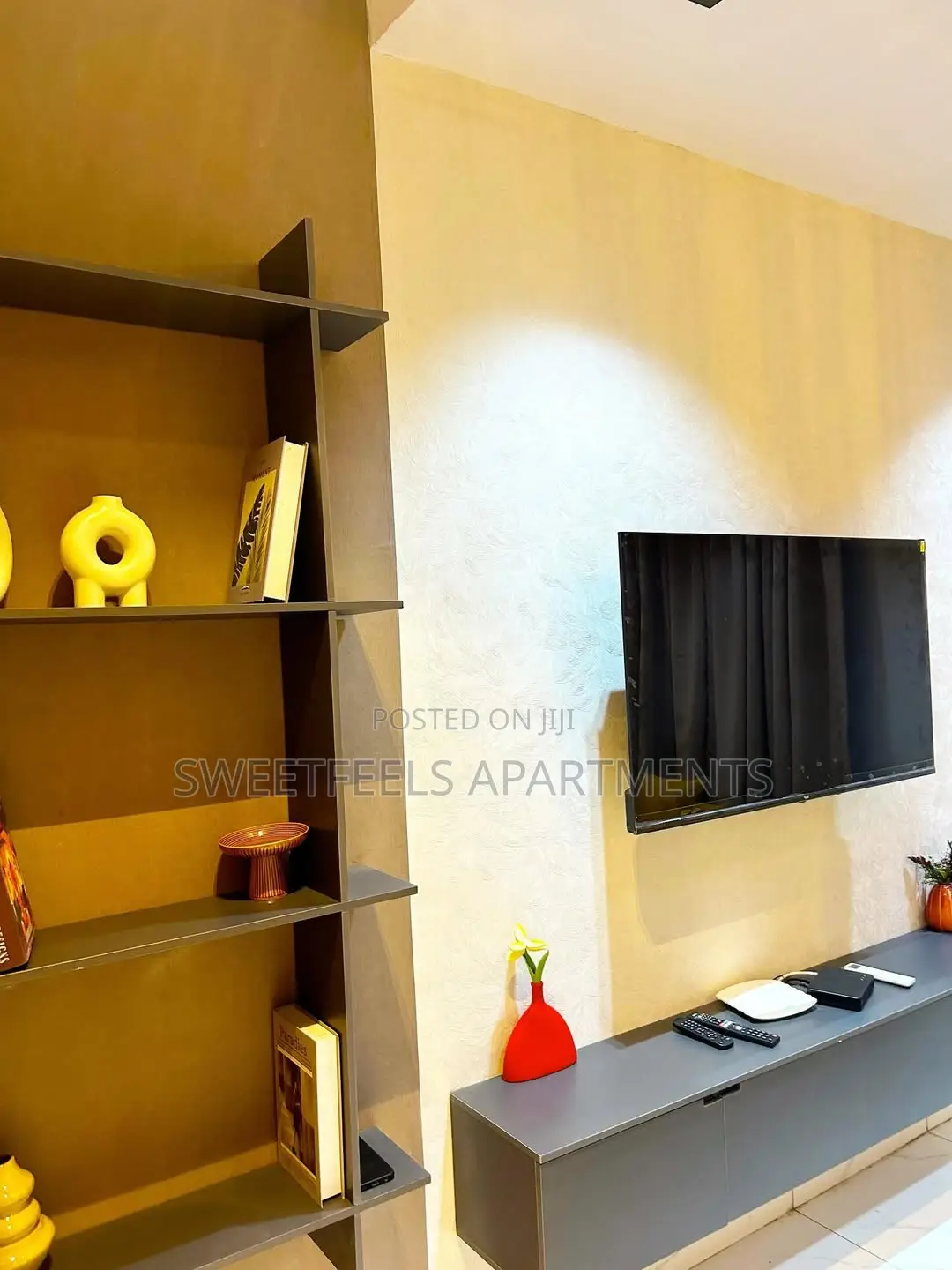 Private Comfortable and Stylish 1 Bedroom Apartment in Aguda / Surulere