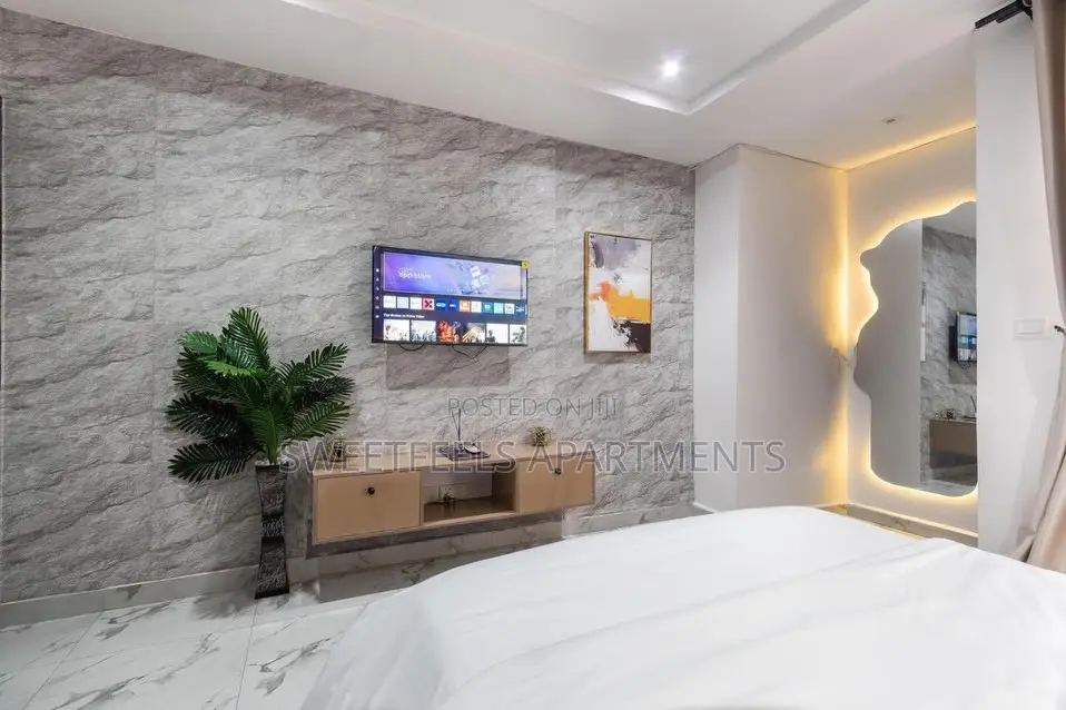 2 Bedroom Apartment With Ps5, Snooker and Tennis Board in Lekki Phase 1