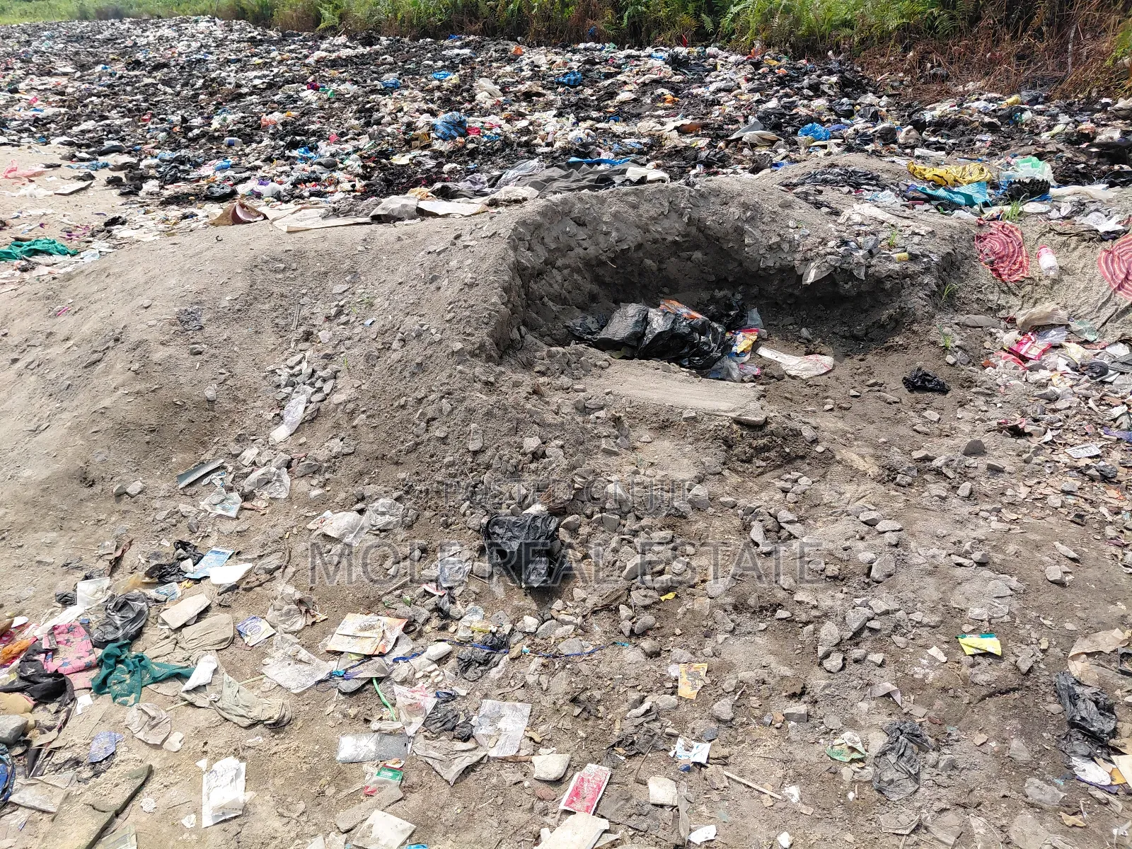 1,500sqm Alausa/ Agidingbi Plots Ikeja Lagos in Alausa