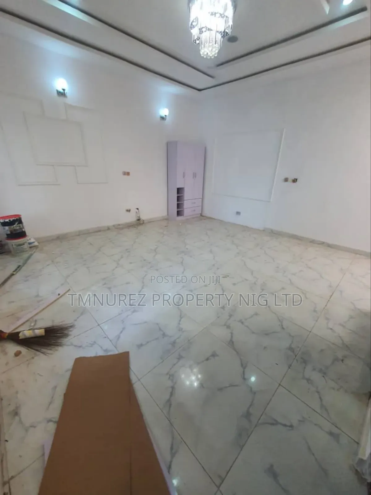 Studio Apartment in Orchild Road, Chevron for rent in Chevron