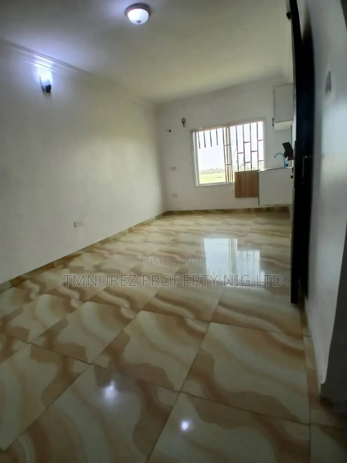 Studio Apartment in Paradise3 Estate, Chevron for rent in Chevron