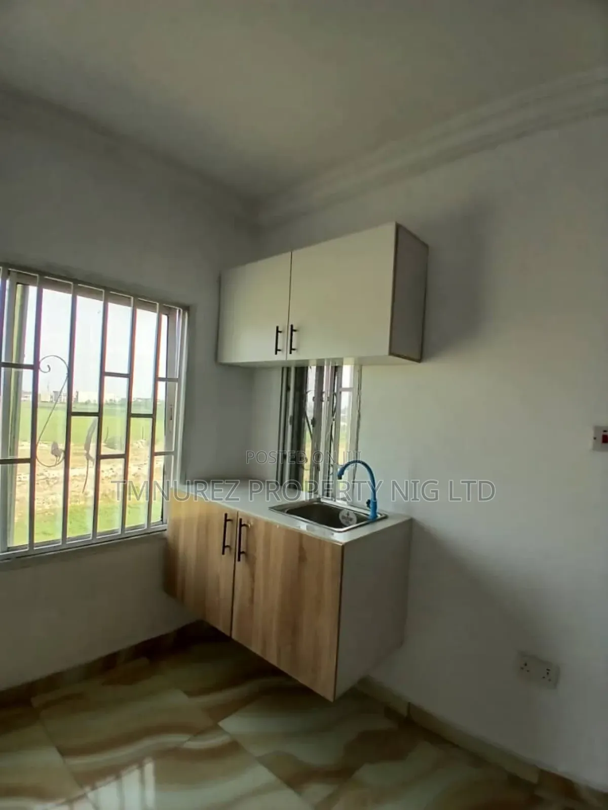 Studio Apartment in Paradise3 Estate, Chevron for rent in Chevron
