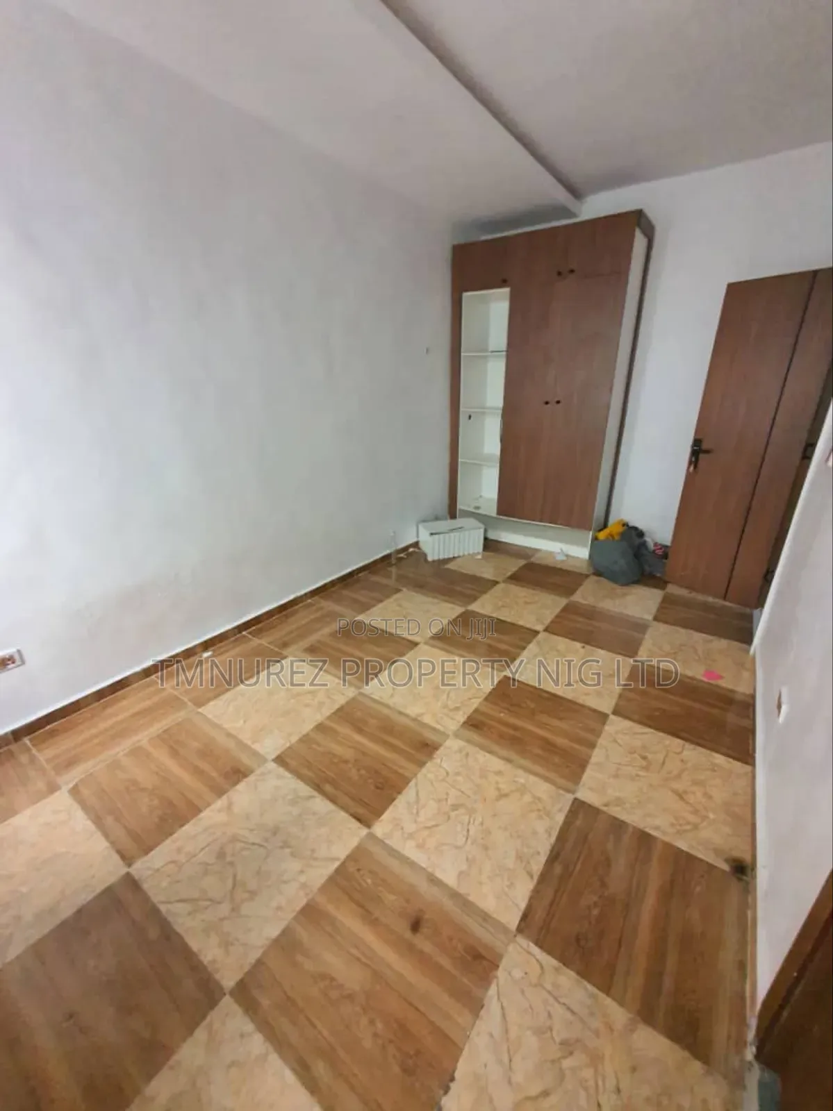 1bdrm Apartment in Orchild Road, Chevron for rent in Chevron