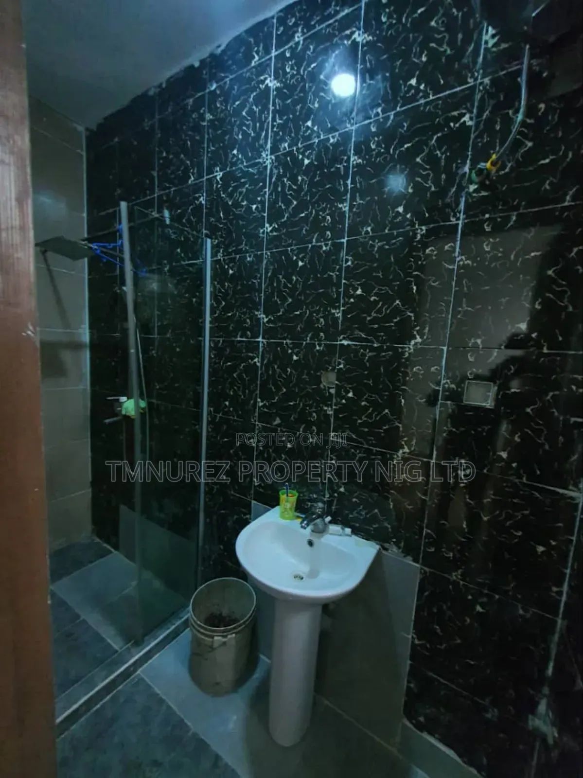 Studio Apartment in Orchil Droad, Chevron for rent in Chevron