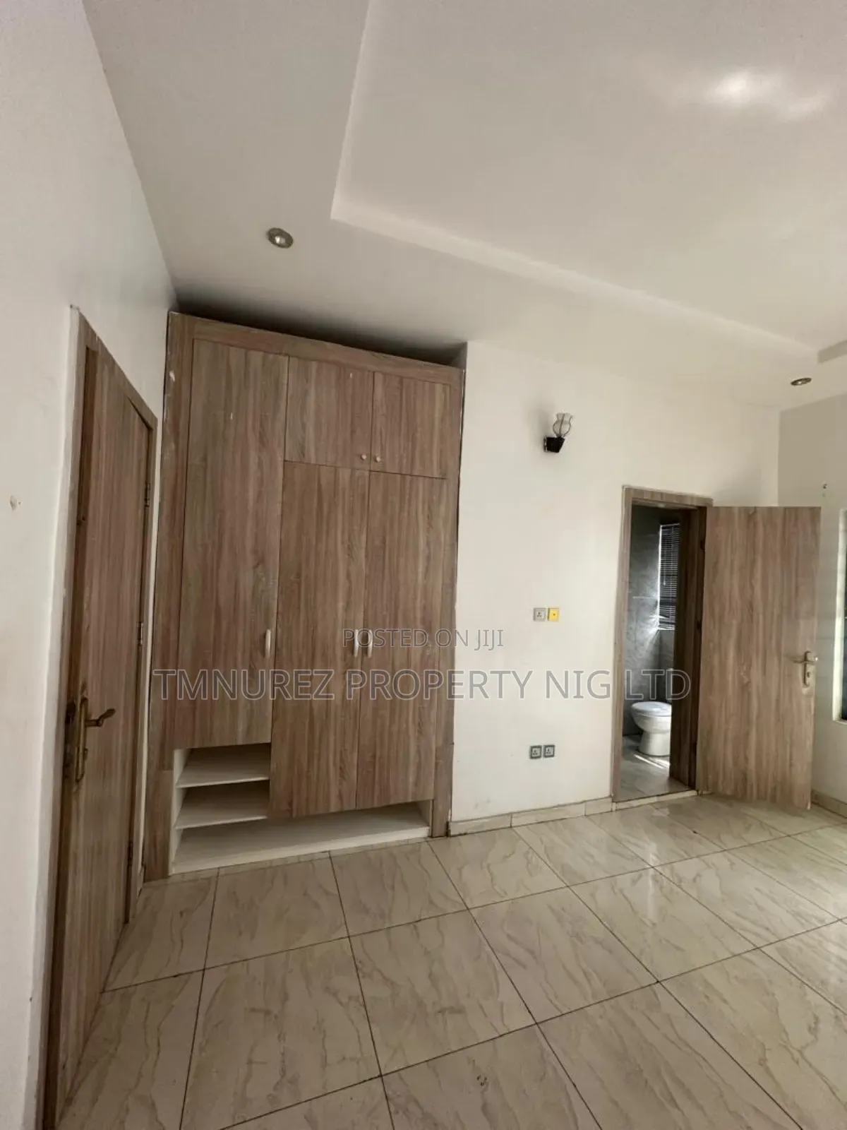 Studio Apartment in Orchil Droad, Chevron for rent in Chevron