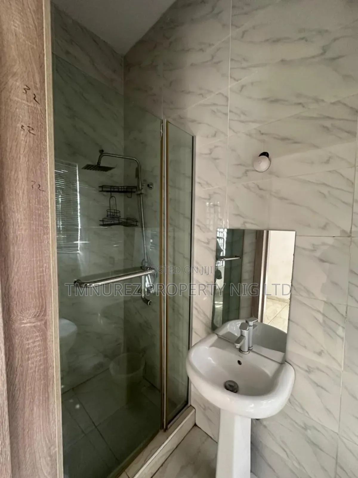 Studio Apartment in Orchil Droad, Chevron for rent in Chevron