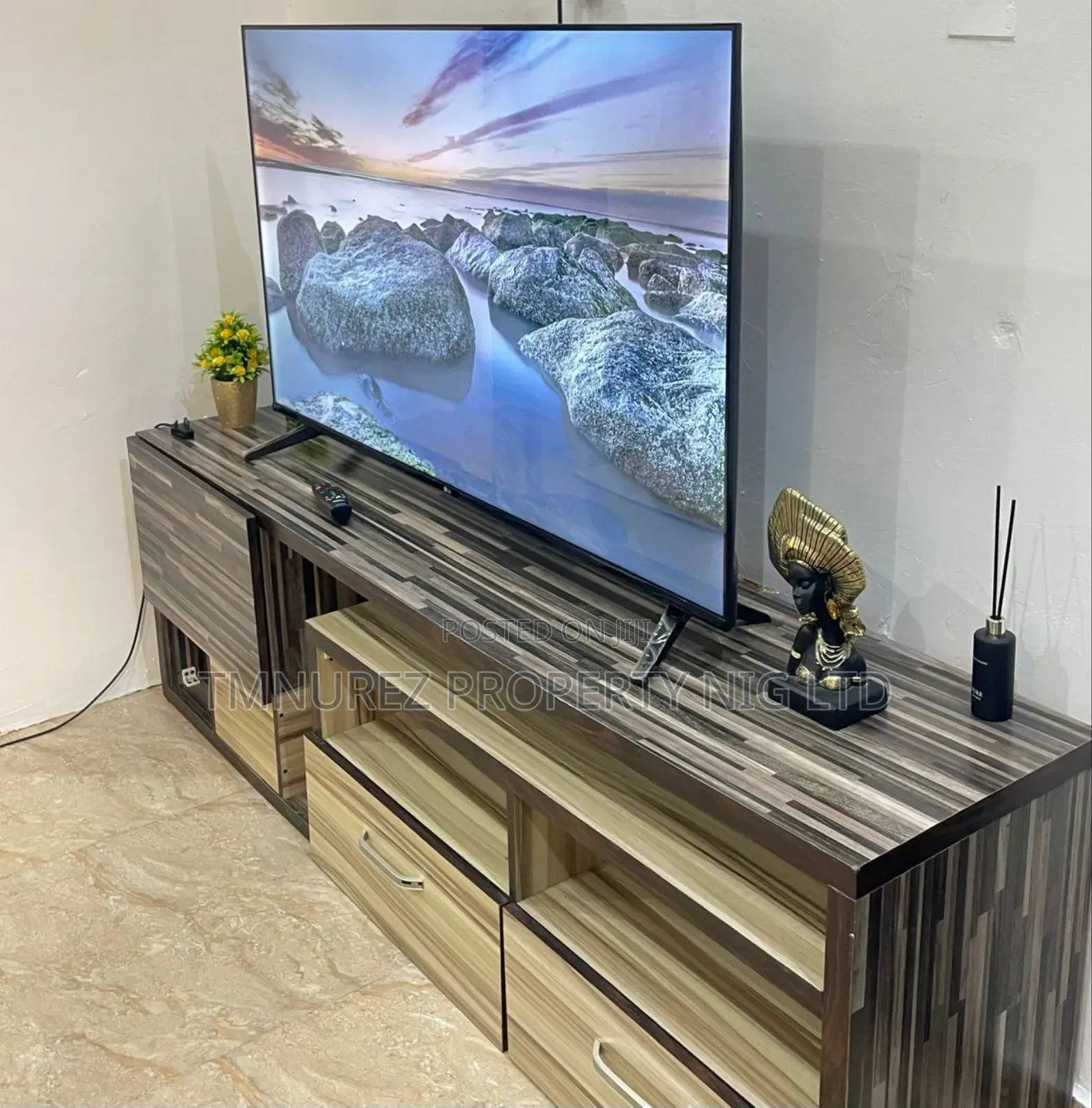 Studio Apartment in Chevron for rent in Chevron